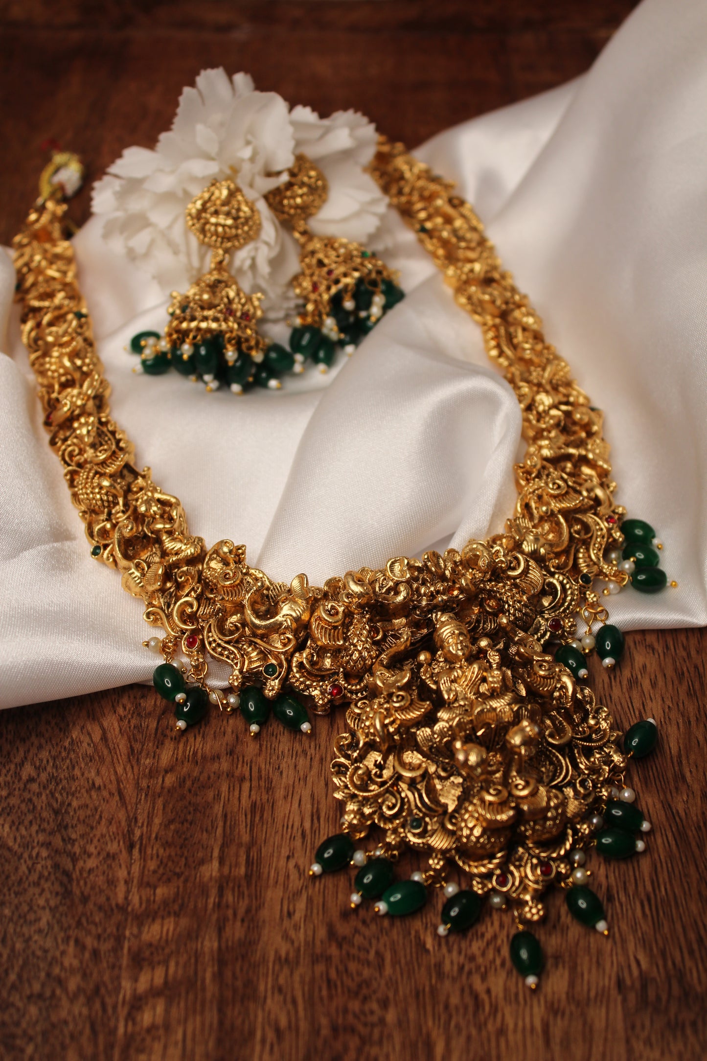 Jeyalakshmi Temple Necklace Set