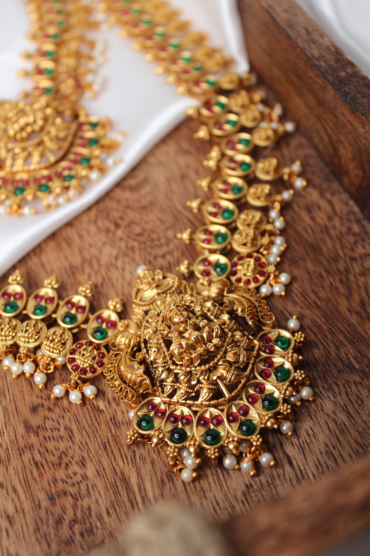 Aradhya Bridal Set