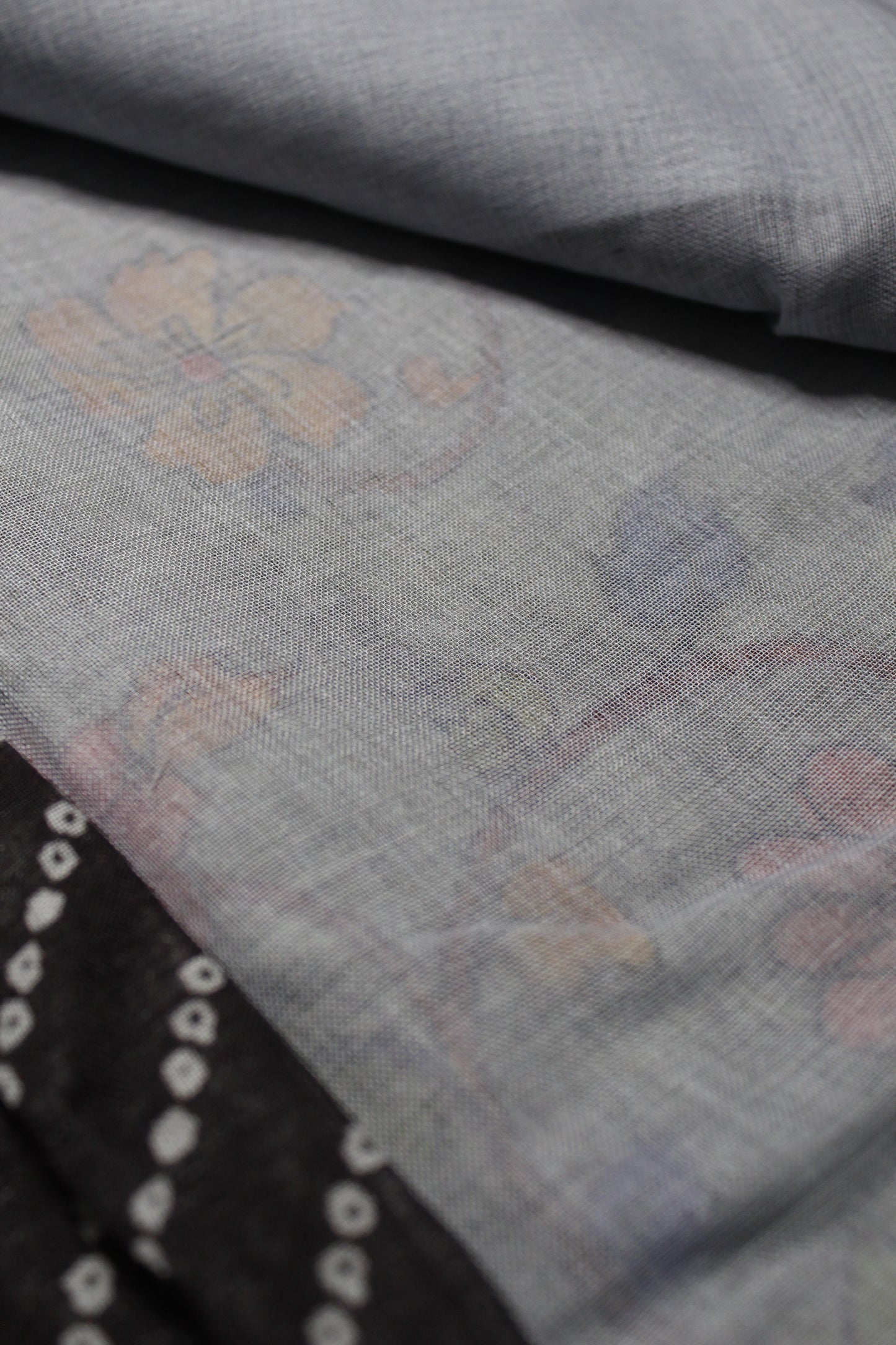 Black Diamond Grid Linen Saree