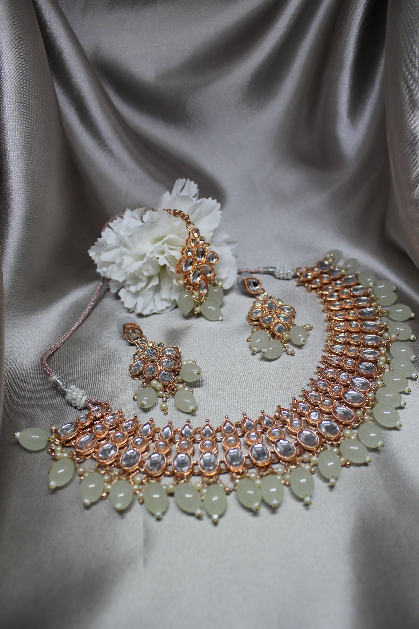 Regal Aura Kundan Necklace set