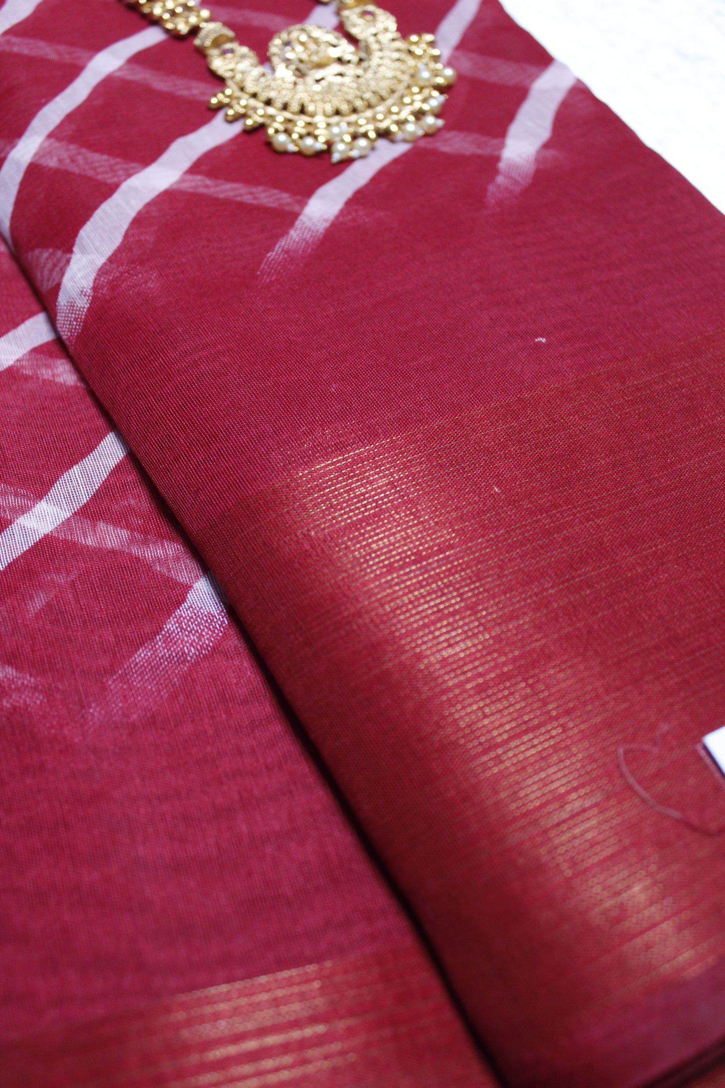 Cross Line Cotton Saree